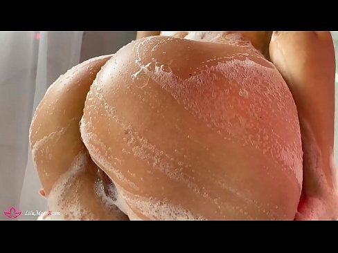 ❤️ Brunette Masturbates obo pẹlu Vibrator to Intense Orgasm ni Shower ❤️❌ Ohun onihoho didara